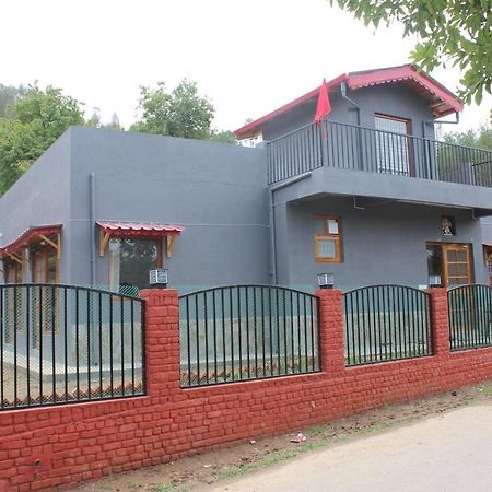 Winter Woods Cottages - 3-Bedroom Homestay Shitlakhet Экстерьер фото