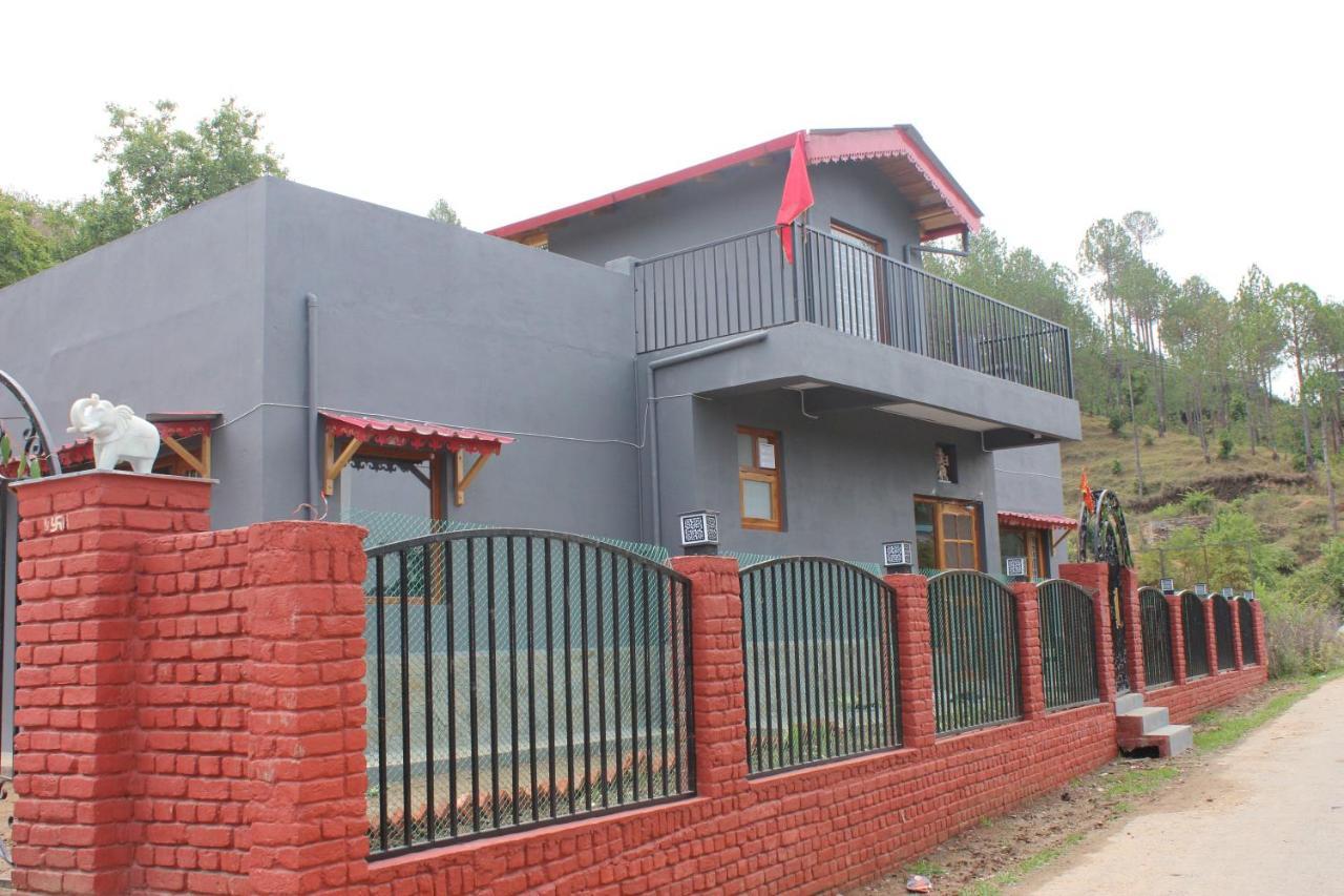 Winter Woods Cottages - 3-Bedroom Homestay Shitlakhet Экстерьер фото