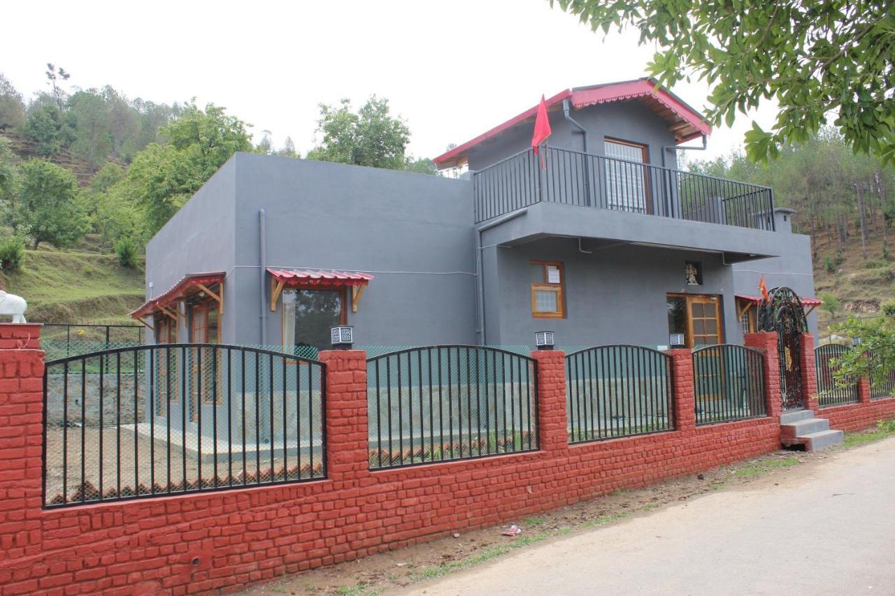 Winter Woods Cottages - 3-Bedroom Homestay Shitlakhet Экстерьер фото
